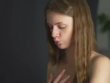 Cold_humble  live sex cam