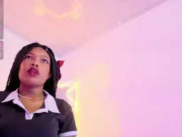 Cristalbroke_tay  live sex cam