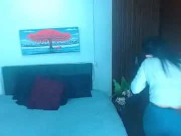 Elenna__  live sex cam