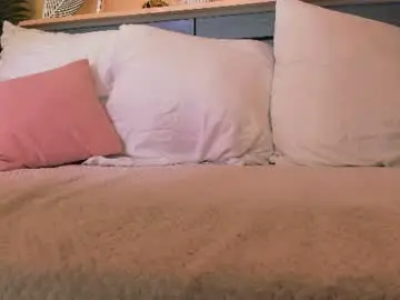 Ellajoiness  live sex cam