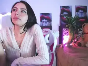 Lika_little3  live sex cam