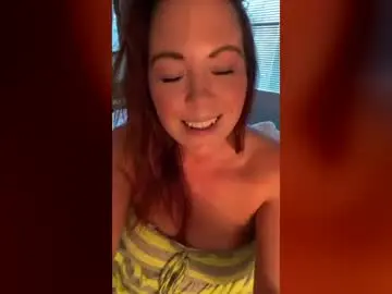 Milfhustle  live sex cam