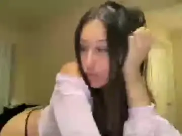 Naughtyyyynicole  live sex cam
