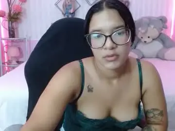 Petite_sofii  live sex cam
