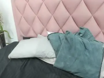 Xiomara_jenn1  live sex cam