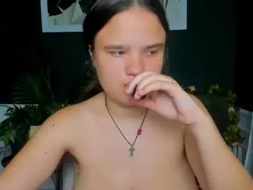 Adelecruzz  live sex cam