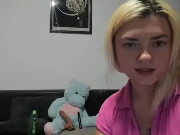 Briashine  live sex cam