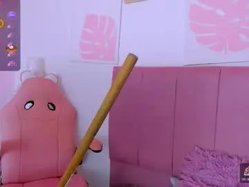 Dakota_evans18  live sex cam