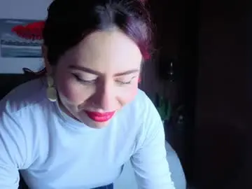Dulce_charlottee  live sex cam