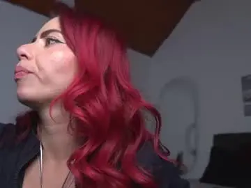 Dulce_charlottee  live sex cam