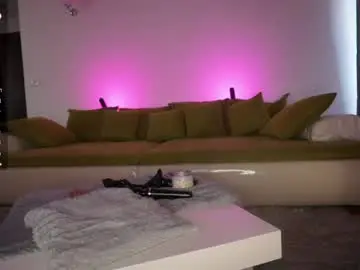 Eves_bodyxxx  live sex cam