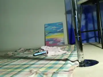 Ginathemachina  live sex cam