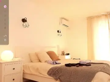 Juicyydrip  live sex cam