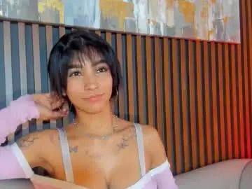 Laura_aristizabal_19  live sex cam