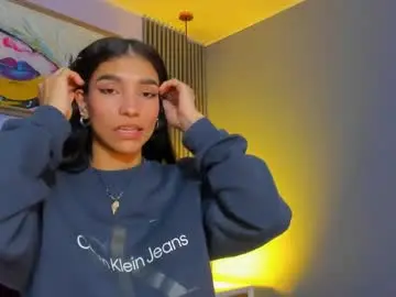 Laura_aristizabal_19  live sex cam