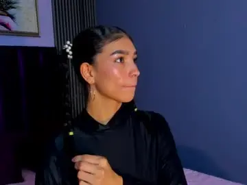 Laura_aristizabal_19  live sex cam