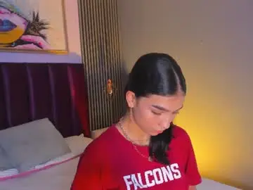 Laura_aristizabal_19  live sex cam