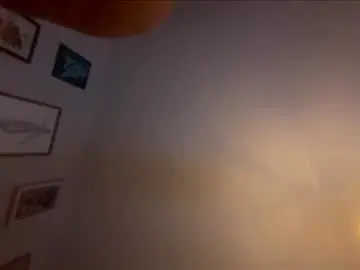 Lunadreams222  live sex cam