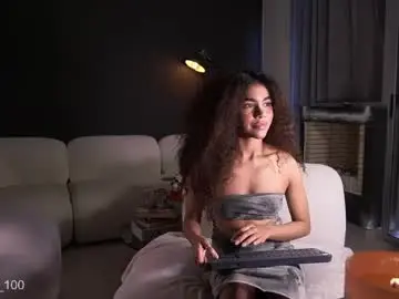 Paulacora100  live sex cam
