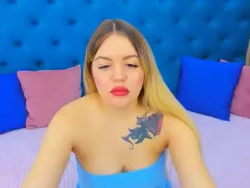 Spicypreggo  live sex cam