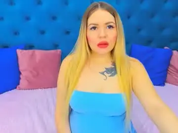 Spicypreggo  live sex cam