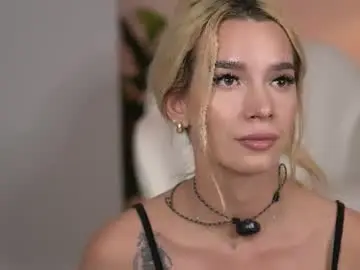 Svveetluna  live sex cam