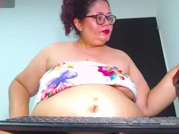 Ashelymalefica  live sex cam