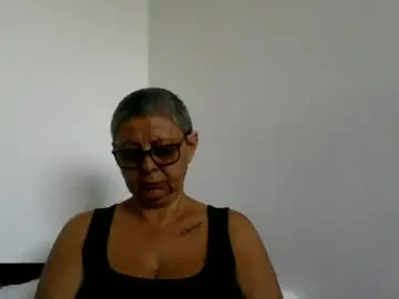Blackwidow05  live sex cam