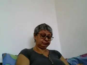 Blackwidow05  live sex cam