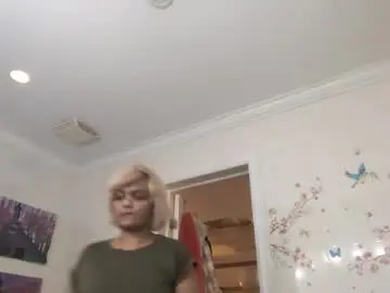 Bouncybronze  live sex cam