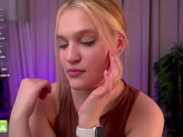 Carrolinelovers  live sex cam