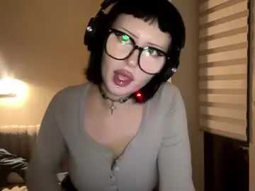 Dominiquebreakey  live sex cam