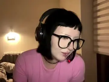 Dominiquebreakey  live sex cam