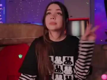 Howtomeow  live sex cam