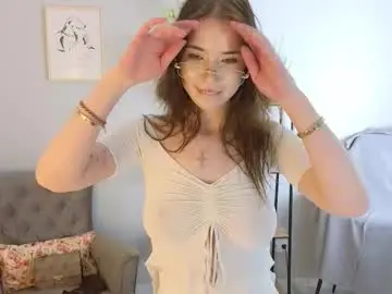 Kira_mac  live sex cam