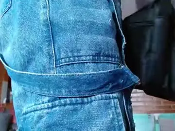 Liarouse04  live sex cam