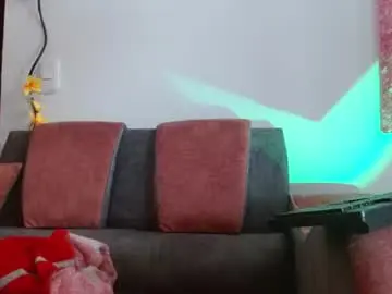 Liarouse04  live sex cam