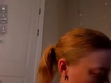 Lissa_kitsune  live sex cam