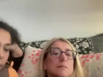 Littlemouse71  live sex cam