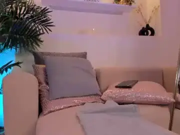 Lu_bellini  live sex cam