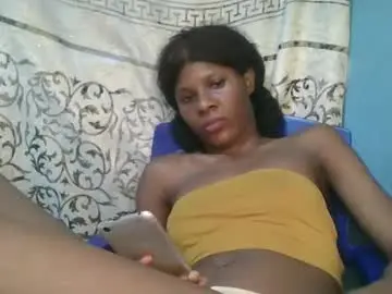 Luckymadequeen  live sex cam