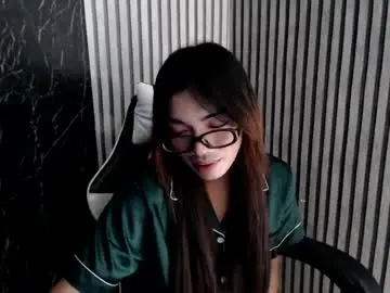 Morena_kate  live sex cam