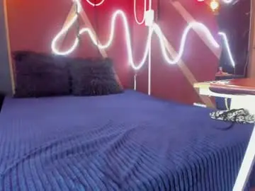Rashelderosa  live sex cam