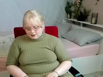 Stella_brayn  live sex cam