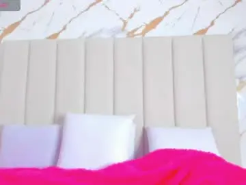 Aggy_castel  live sex cam