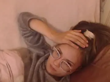 Candylady13  live sex cam