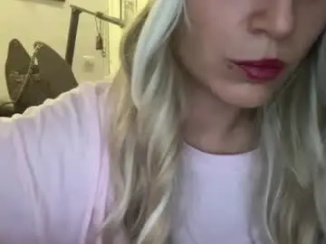 Cataleyafeet  live sex cam