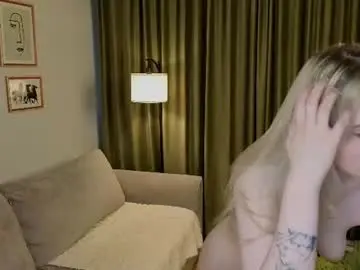 Chrome_nova  live sex cam