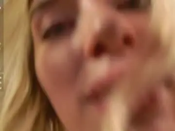 Chrome_nova  live sex cam