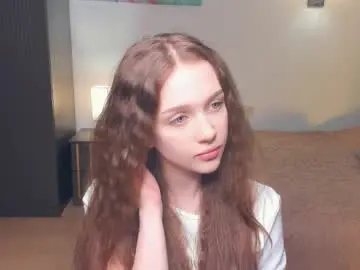 Hwadwellingham  live sex cam